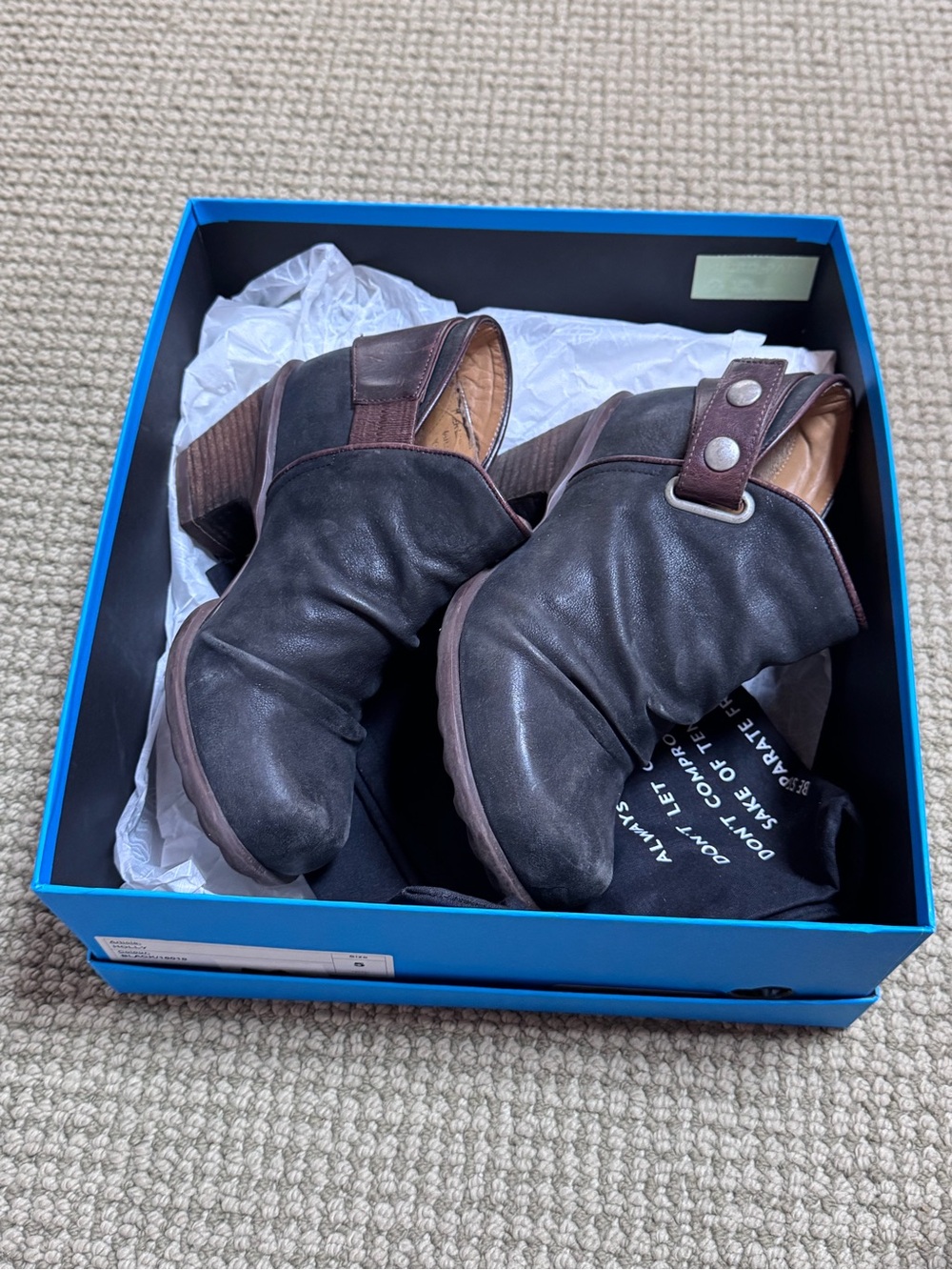 John Fluevog Hopeful Holly Black/Br Leather Snap Ankle Booties Tagged 5 Fits 6